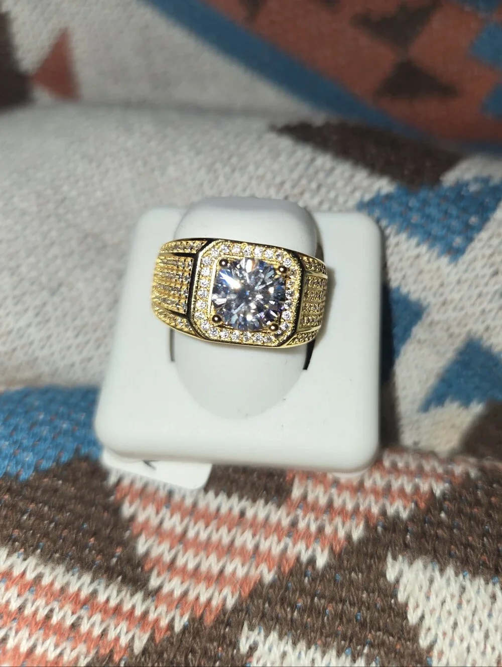 Gold-Tone Men’s Statement Ring 2 Ct Moisannite